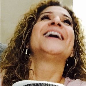 Meet your Posher, Sandra